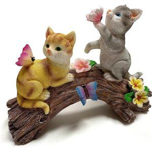 Kittens on a Log Solar Powered LED Outdoor Decor Garden Light Great Addition